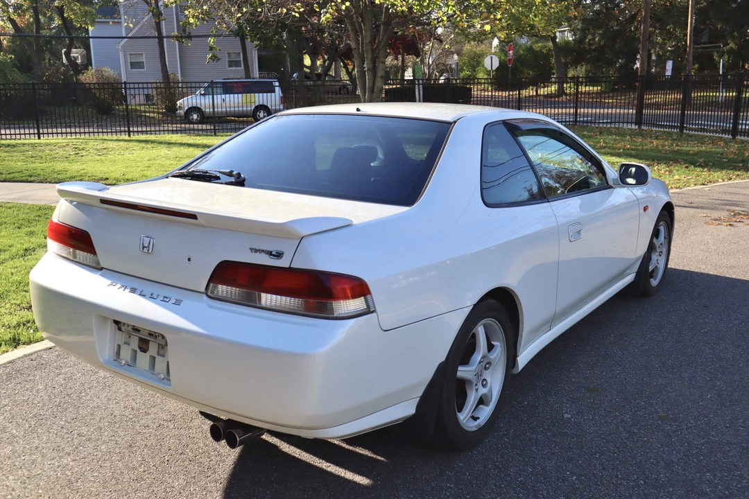 1996 Honda Prelude 4th Gen - Image 16 of 31