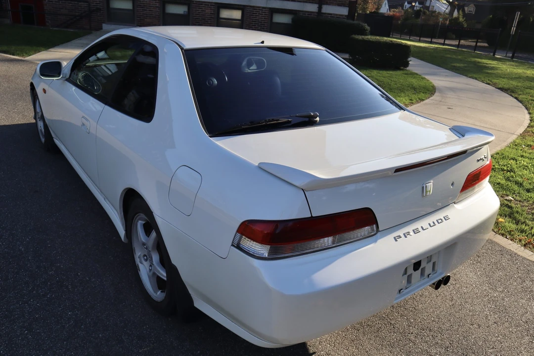 1996 Honda Prelude 4th Gen - Image 9 of 31