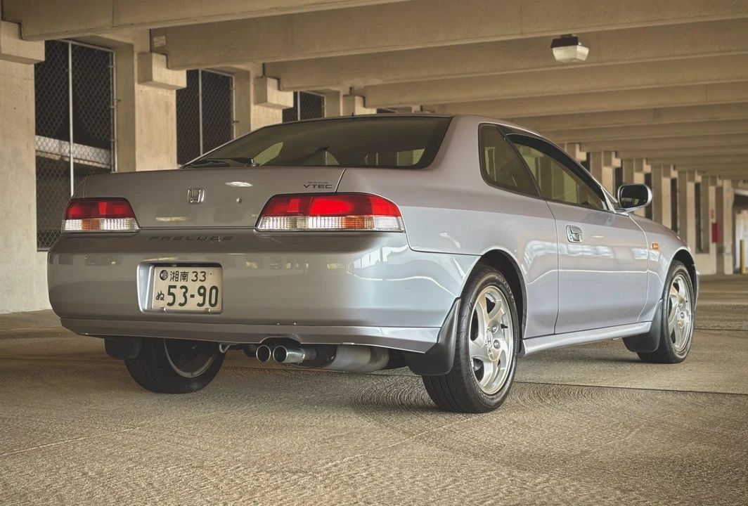 1997 Honda Prelude 5th Gen - Image 11 of 31