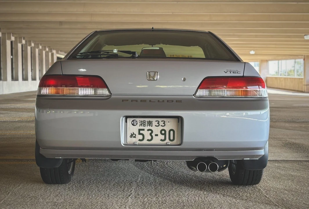 1997 Honda Prelude 5th Gen - Image 9 of 31