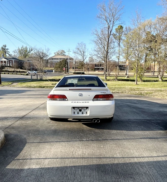 1997 Honda Prelude 5th Gen - Image 12 of 31