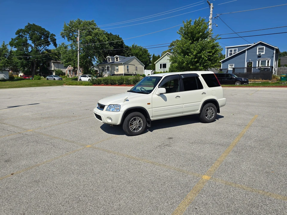 1999 Honda CR-V 1st Gen - Image 2 of 31