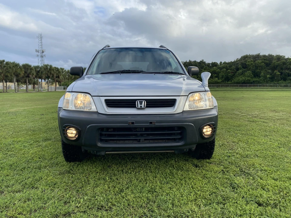 2000 Honda CR-V 1st Gen - Image 11 of 31