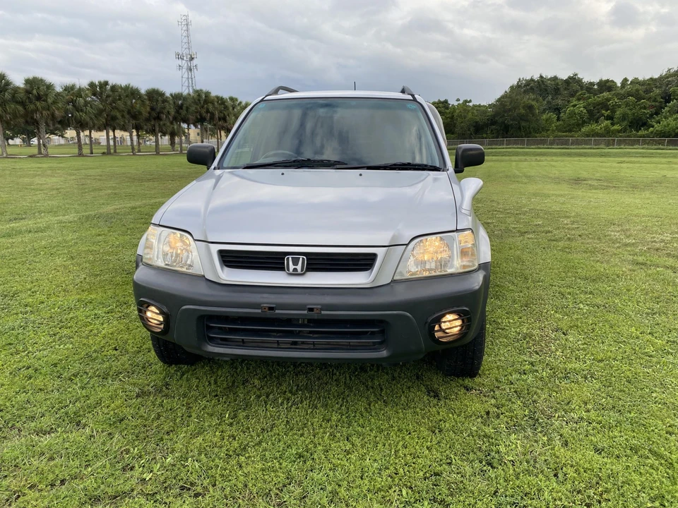 2000 Honda CR-V 1st Gen - Image 9 of 31