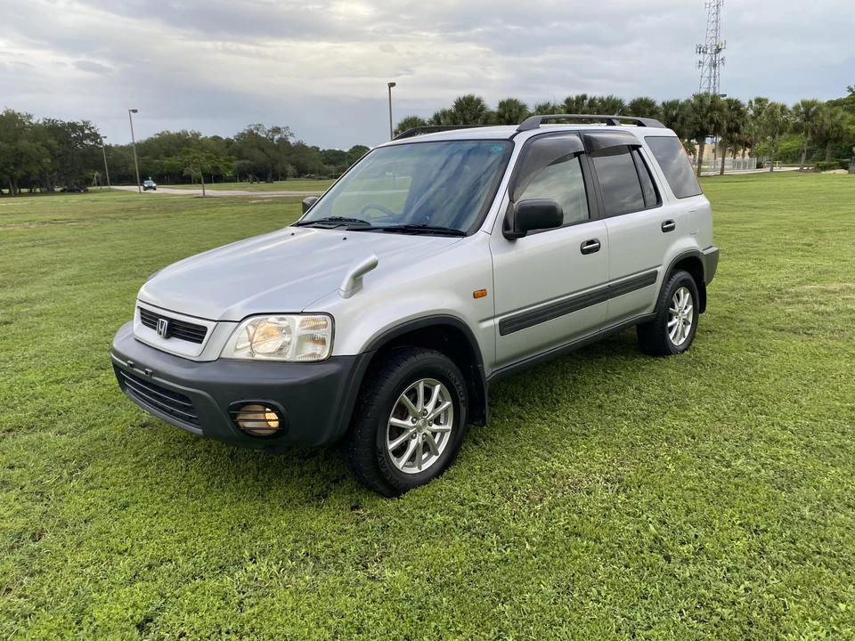 2000 Honda CR-V 1st Gen - Image 3 of 31