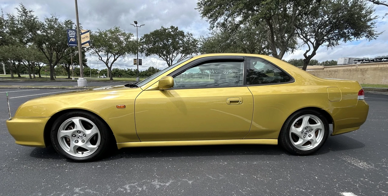2000 Honda Prelude 5th Gen - Image 12 of 31