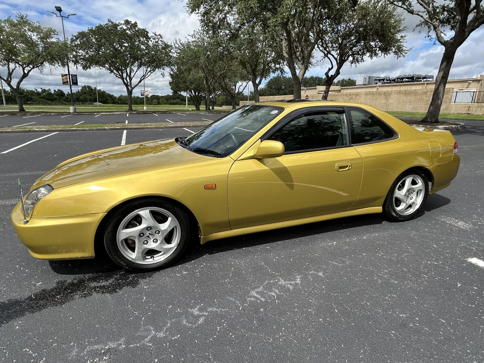 2000 Honda Prelude 5th Gen - Image 9 of 31