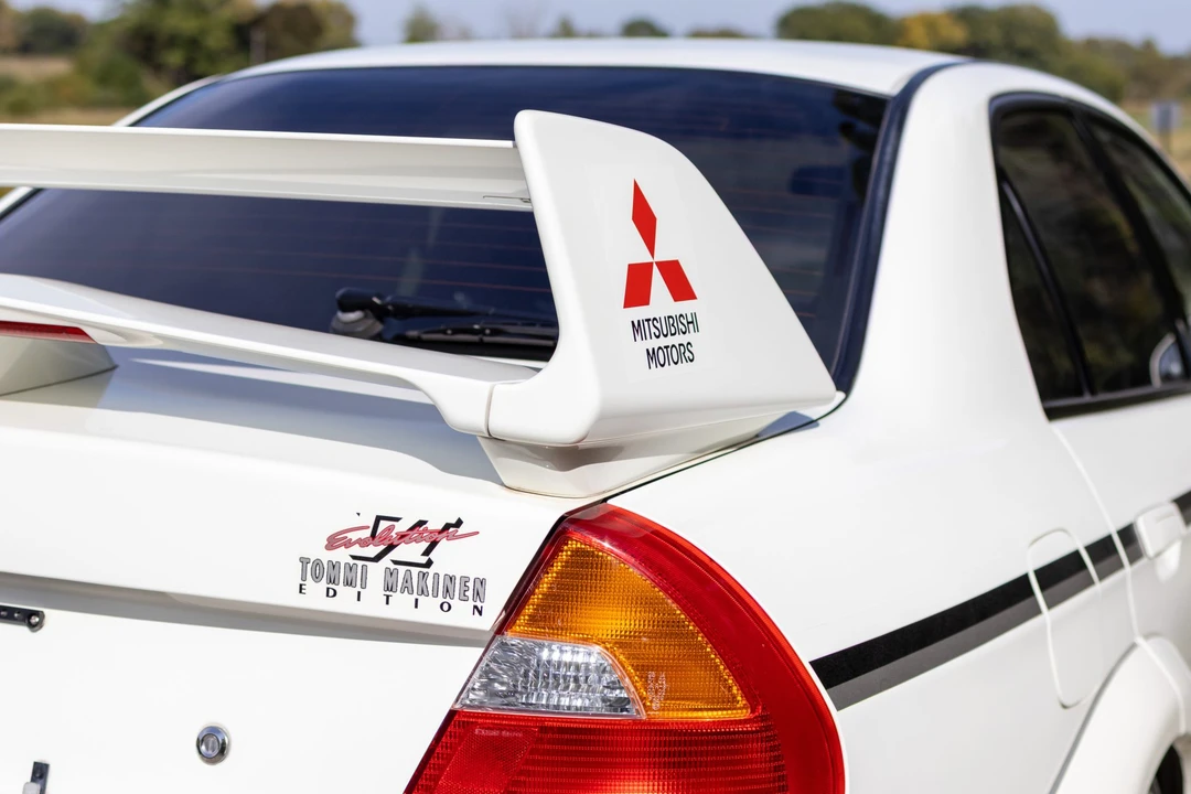 2000 Mitsubishi Lancer Evolution VI 6th Gen - Image 27 of 31