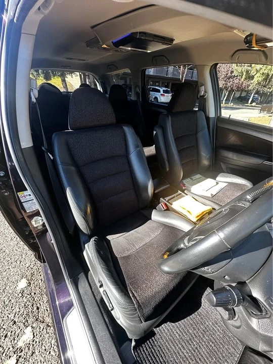 2004 Honda Odyssey - Image 6 of 10