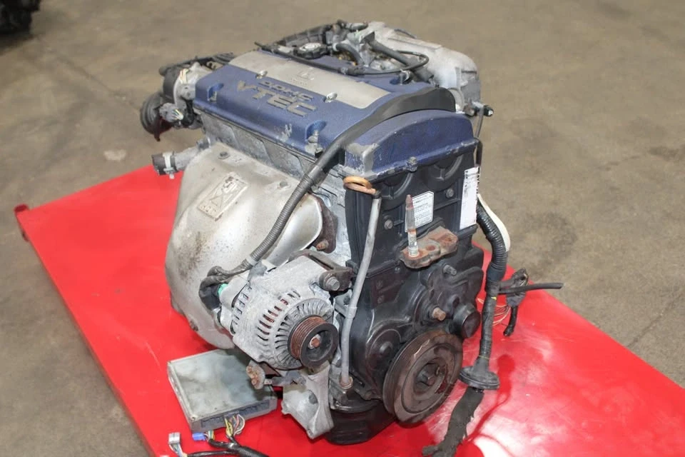 1998 Parts & Memorabilia Engines - Image 2 of 9