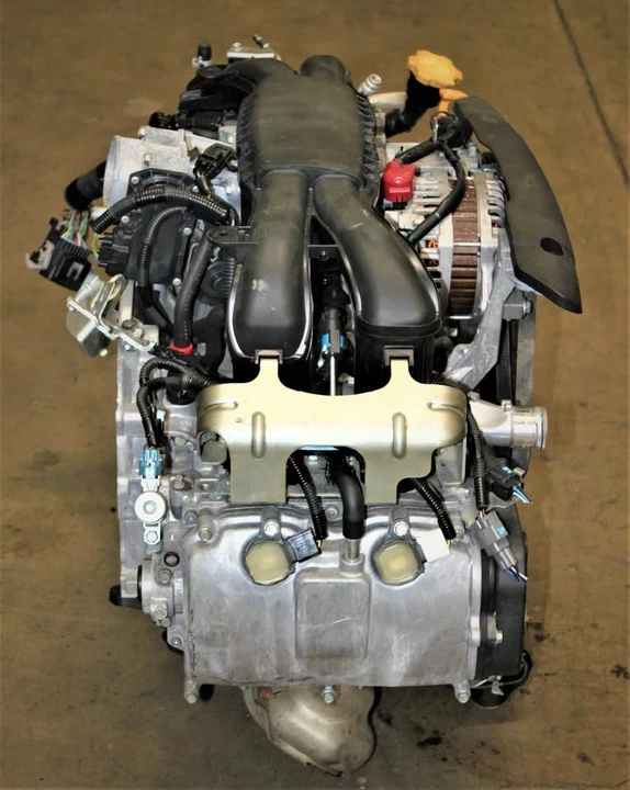2010 Parts & Memorabilia Engines - Image 2 of 4