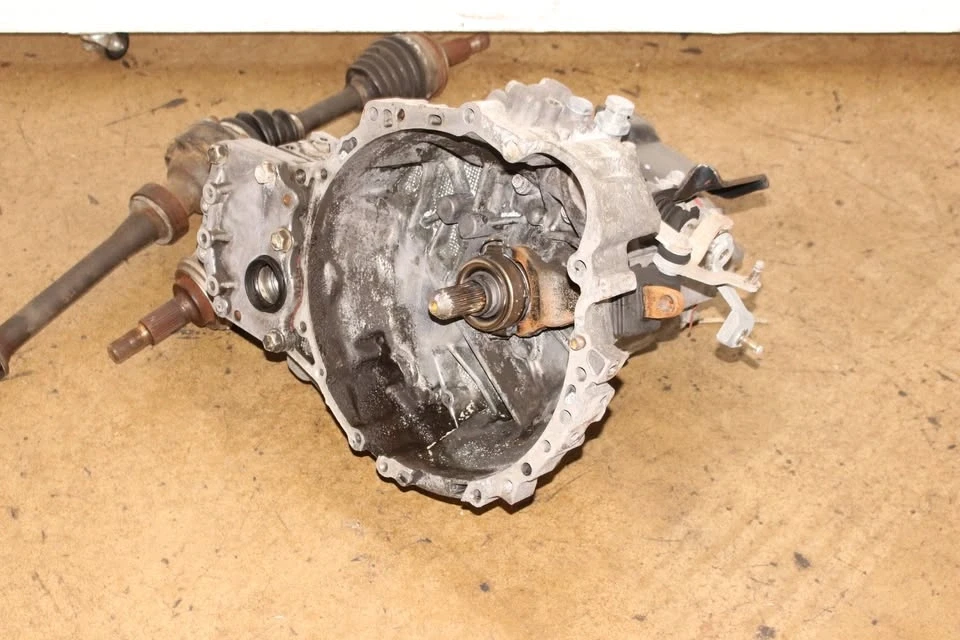1994 Parts & Memorabilia Gearboxes - Image 7 of 9
