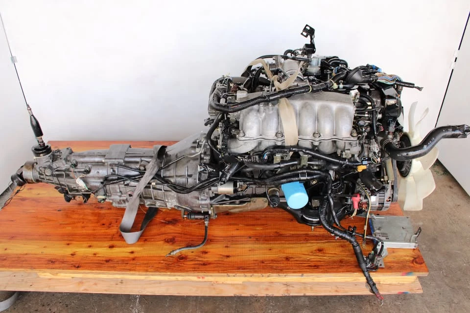 Parts & Memorabilia Engines - Image 5 of 6