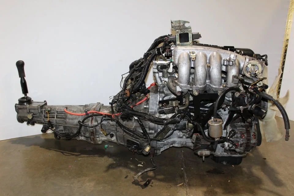 Parts & Memorabilia Engines - Image 8 of 10