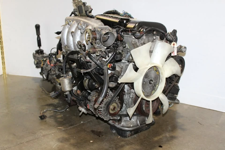 Parts & Memorabilia Engines - Image 6 of 10