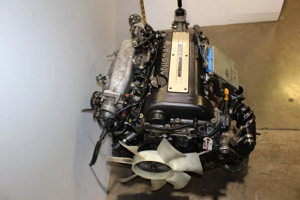 Parts & Memorabilia Engines - Image 5 of 10