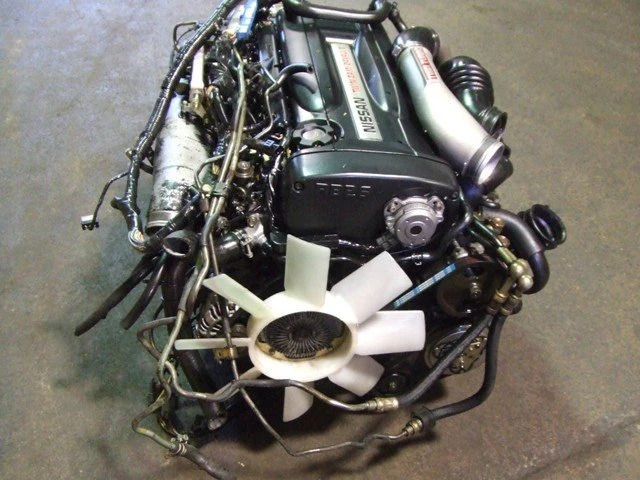 Nissan R35 GT-R - Image 2 of 7
