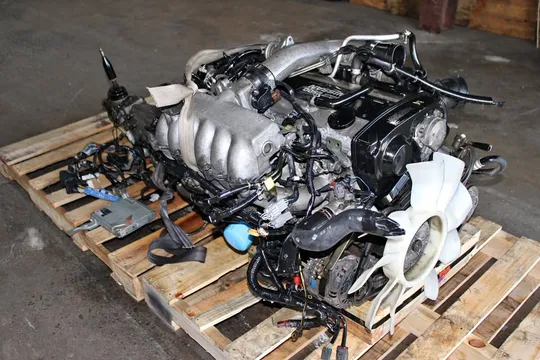 Nissan Skyline R33 RB25DET Engine with 5-Speed RWD Transmission and ECU