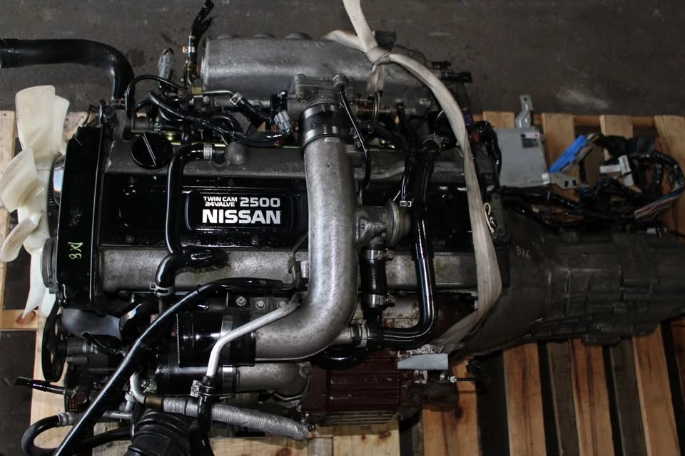 Parts & Memorabilia Engines - Image 5 of 5