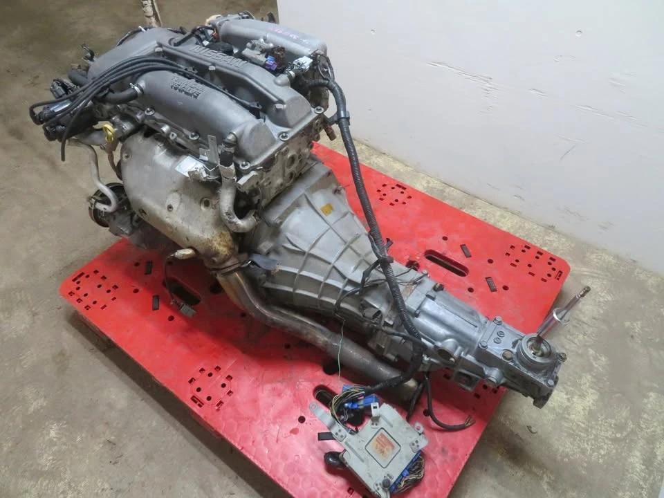Parts & Memorabilia Engines - Image 6 of 10