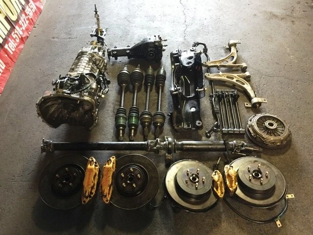 Parts & Memorabilia Gearboxes - Image 2 of 2