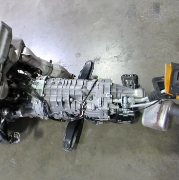 Subaru Impreza STi 6 Speed DCCD Transmission Diff Axles