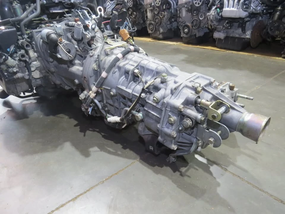 Parts & Memorabilia Gearboxes - Image 5 of 7