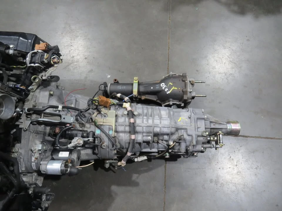 Parts & Memorabilia Gearboxes - Image 2 of 7