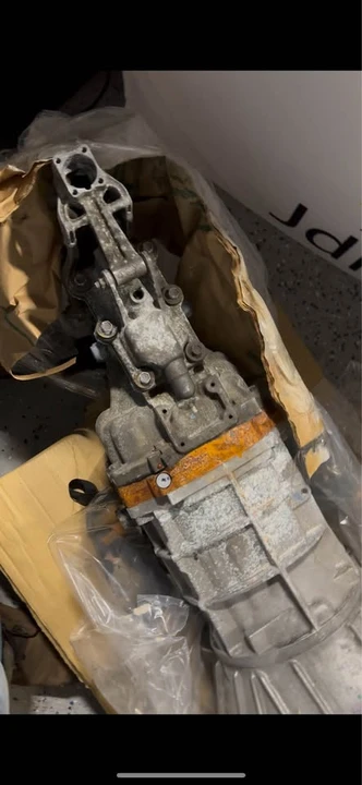 Parts & Memorabilia Gearboxes - Image 9 of 9