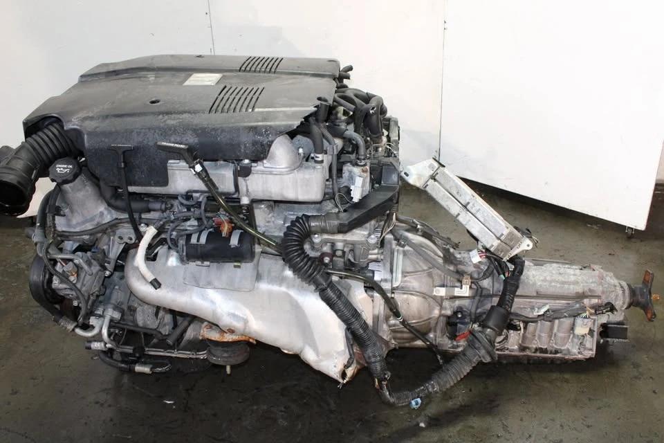Parts & Memorabilia Engines - Image 2 of 5