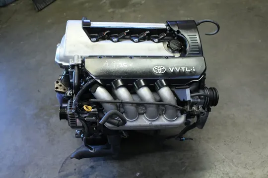 2000 Parts & Memorabilia Engines - Image 3 of 8