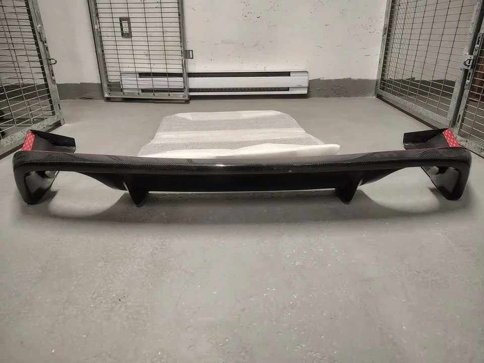 Parts & Memorabilia Bodywork - Image 3 of 6