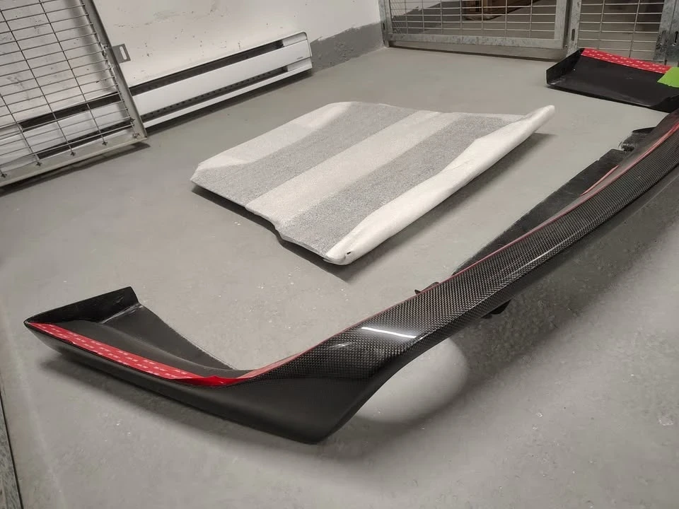 Parts & Memorabilia Bodywork - Image 4 of 6