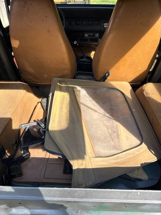 1992 Jeep YJ Wrangler - Image 6 of 6