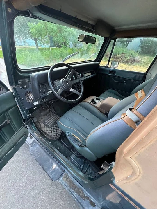 1992 Jeep YJ Wrangler - Image 5 of 8