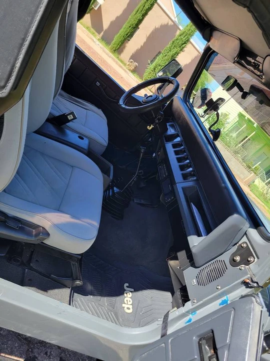 1993 Jeep YJ Wrangler - Image 10 of 13