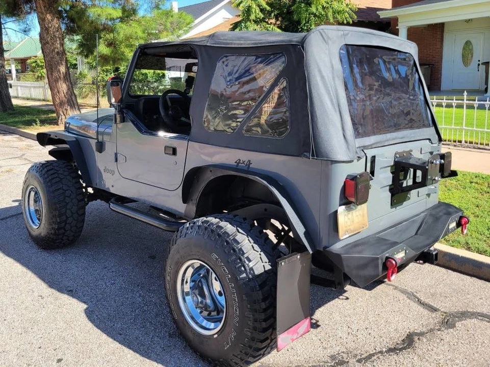 1993 Jeep YJ Wrangler - Image 7 of 13