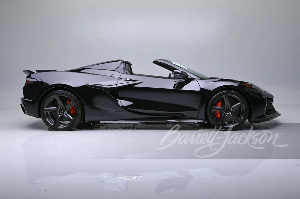 2025 Chevrolet Corvette C8 Z06 - Image 5 of 31