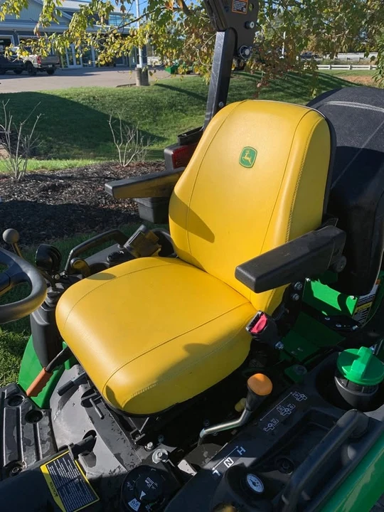 2023 John Deere - Image 8 of 9