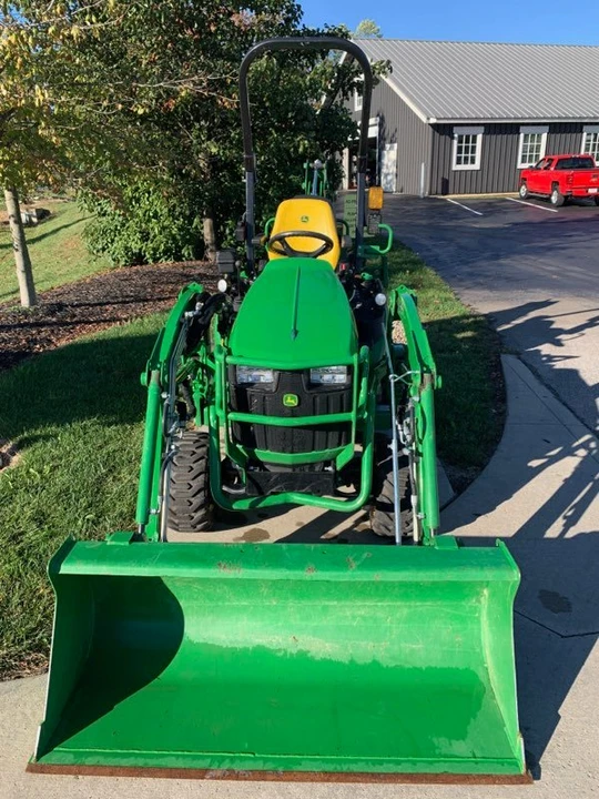 2023 John Deere - Image 3 of 9