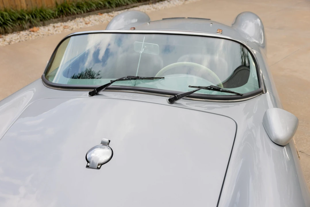 Porsche 550 - Image 18 of 31