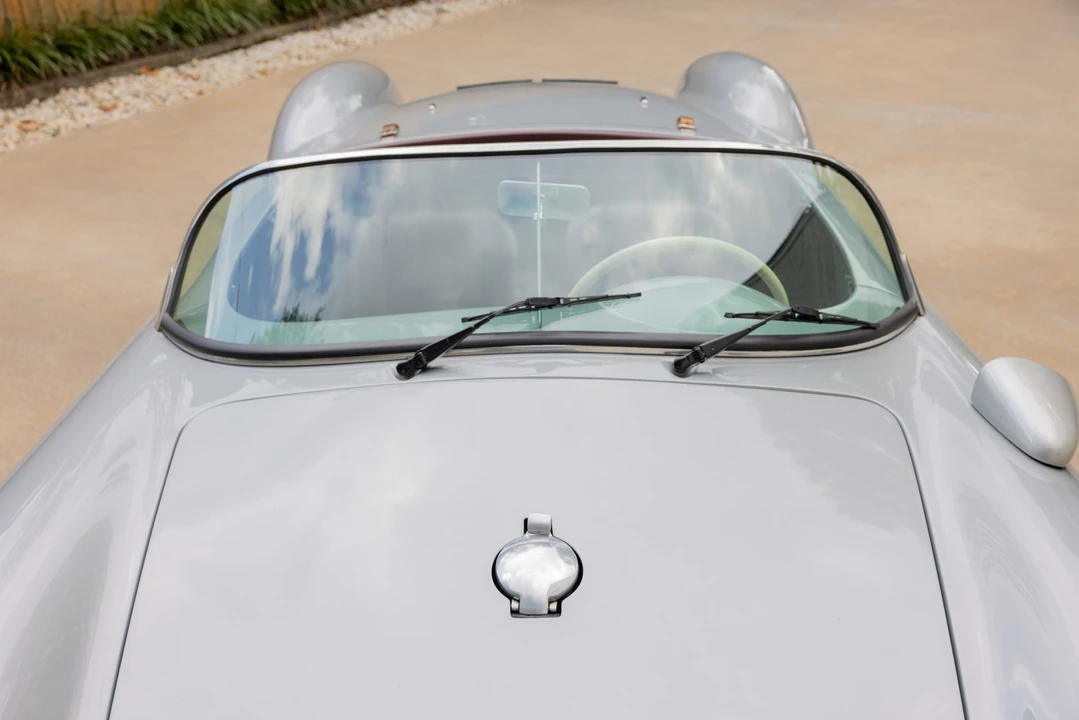 Porsche 550 - Image 17 of 31