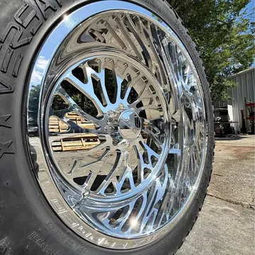 Lotus JTX Forged Wheel (8x170) with Versatyre Tire 39x15.50R26
