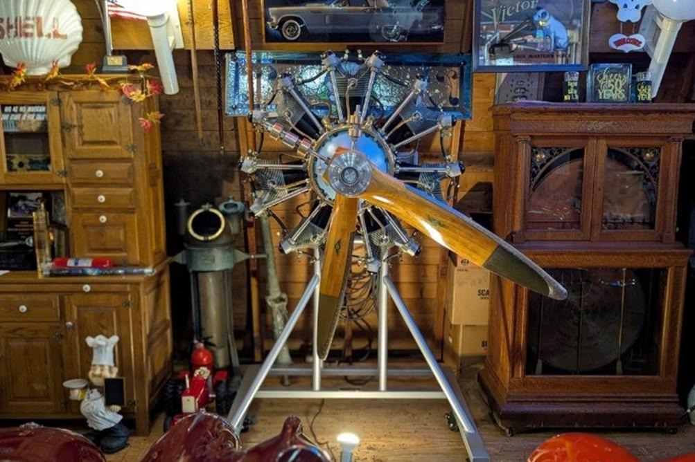 Jacobs Radial Engine Clock