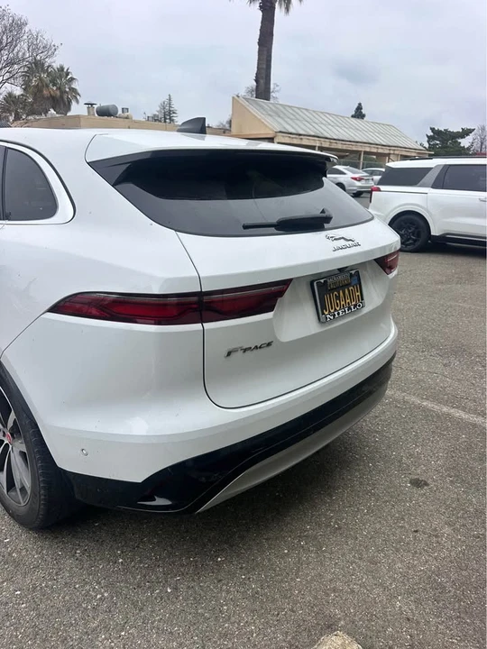 2021 Jaguar F-Pace - Image 5 of 5