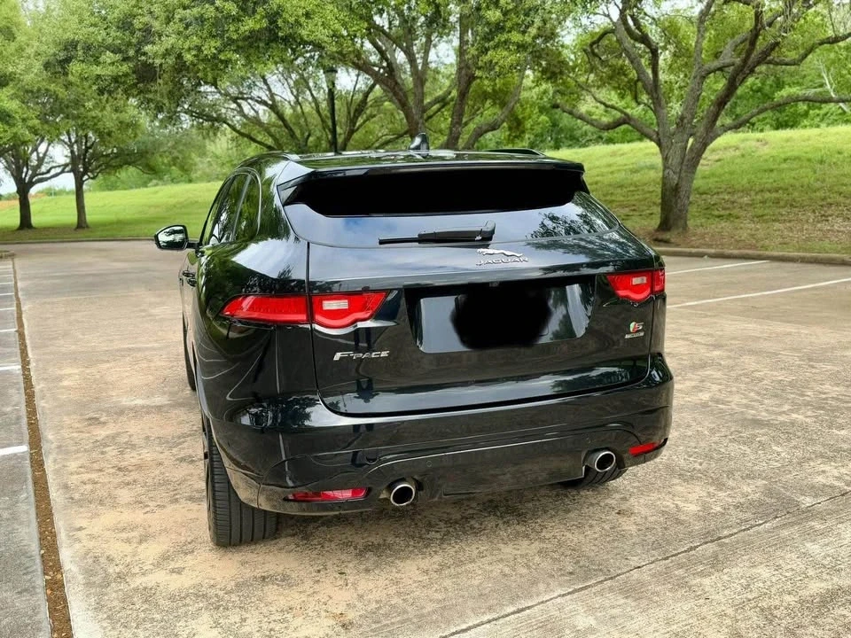 2020 Jaguar F-Pace - Image 4 of 10