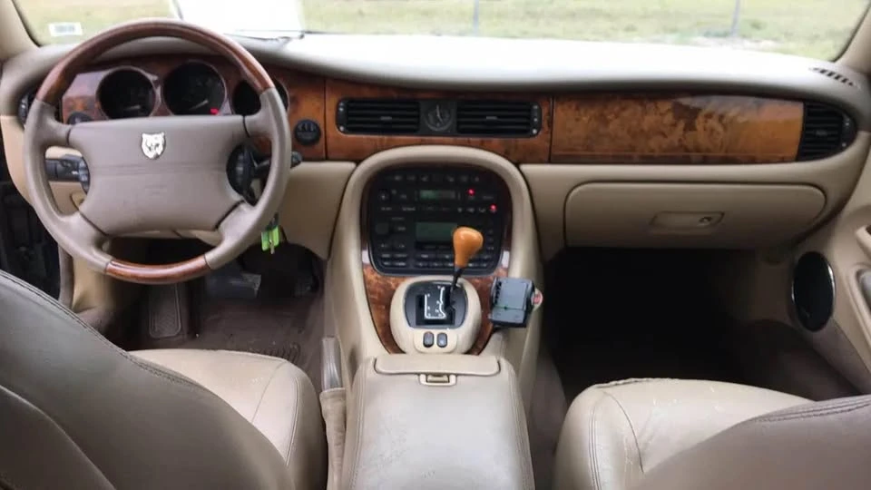 1999 Jaguar X308 XJ - Image 6 of 10