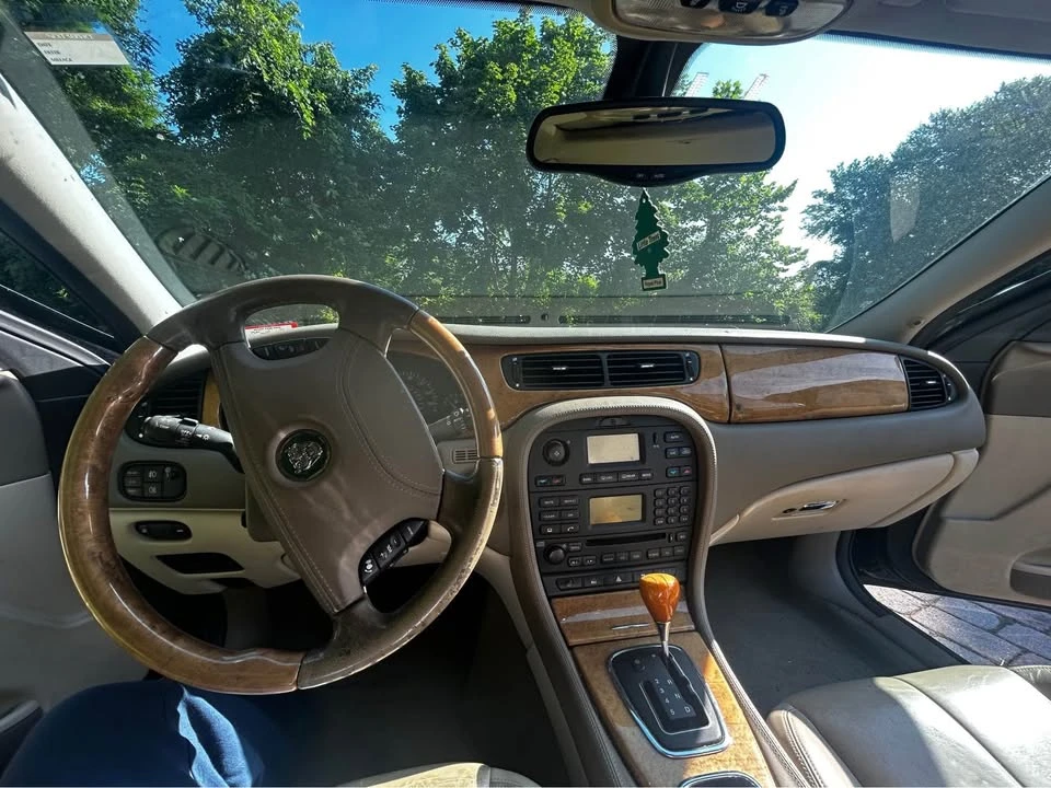 2004 Jaguar S-Type 2nd Gen - Image 2 of 10