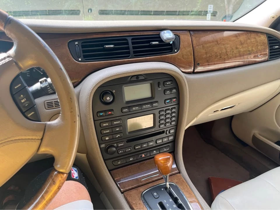 2004 Jaguar S-Type 2nd Gen - Image 6 of 8