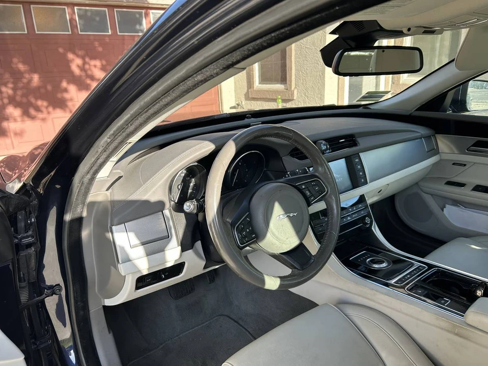 2017 Jaguar X260 XF - Image 5 of 6